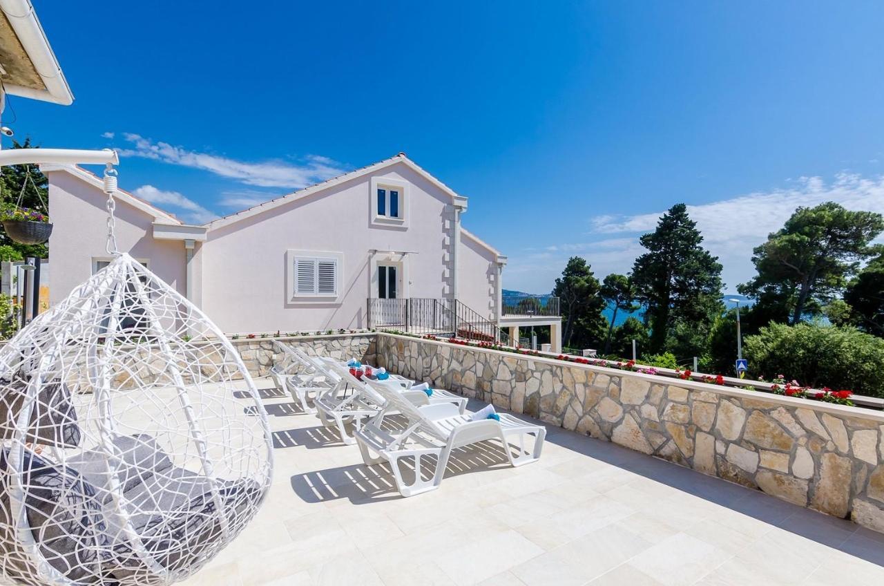 Holiday Home Lungo Mare Mlini Bagian luar foto