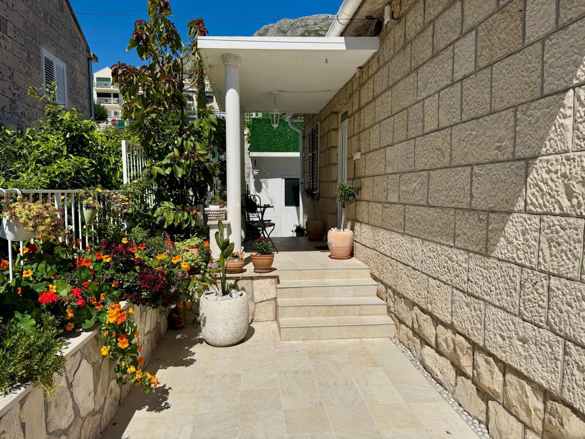 Holiday Home Lungo Mare Mlini Bagian luar foto