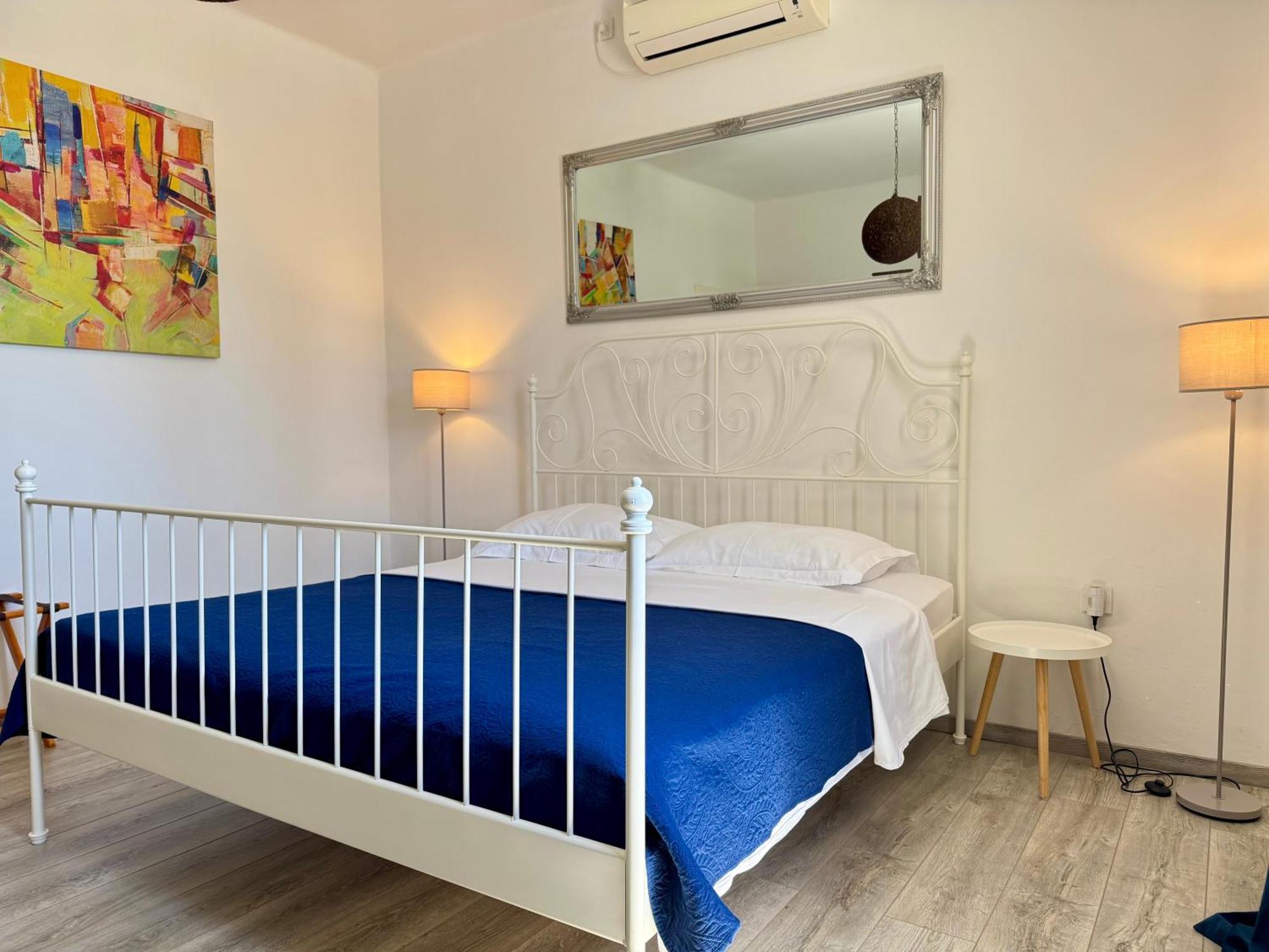 Holiday Home Lungo Mare Mlini Bagian luar foto