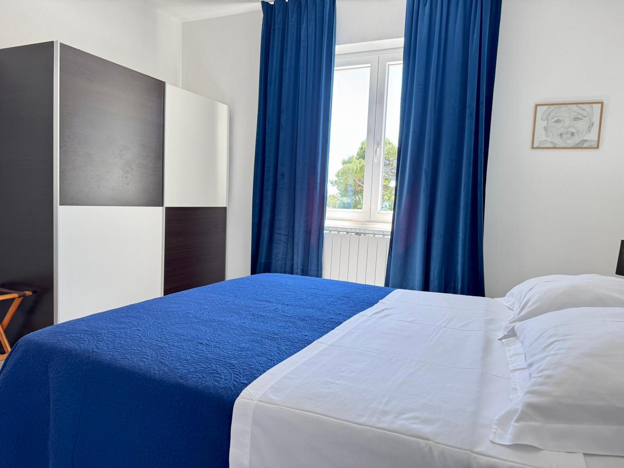 Holiday Home Lungo Mare Mlini Bagian luar foto