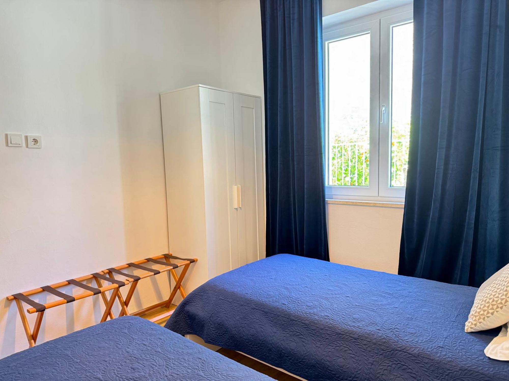 Holiday Home Lungo Mare Mlini Bagian luar foto