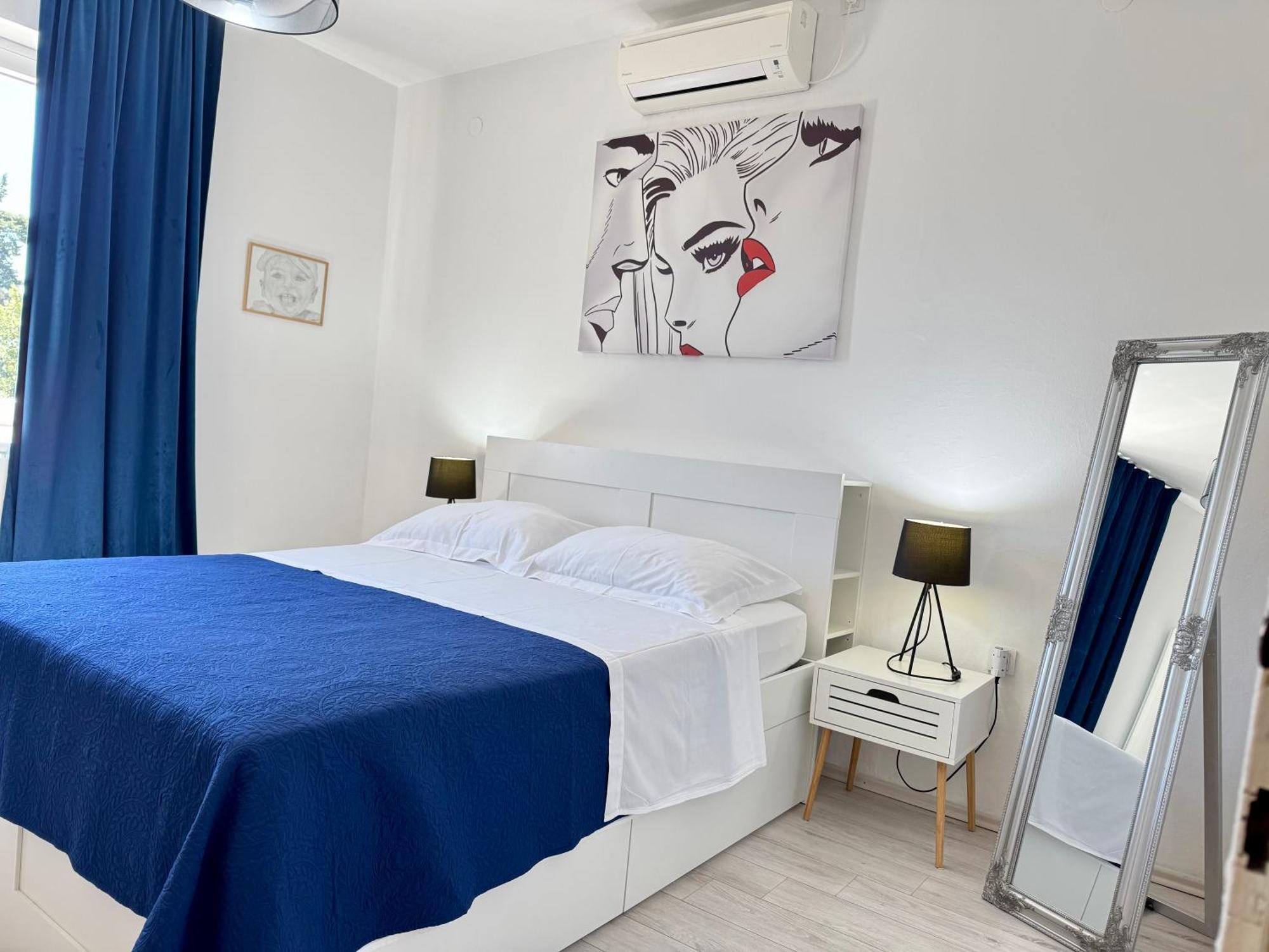 Holiday Home Lungo Mare Mlini Bagian luar foto