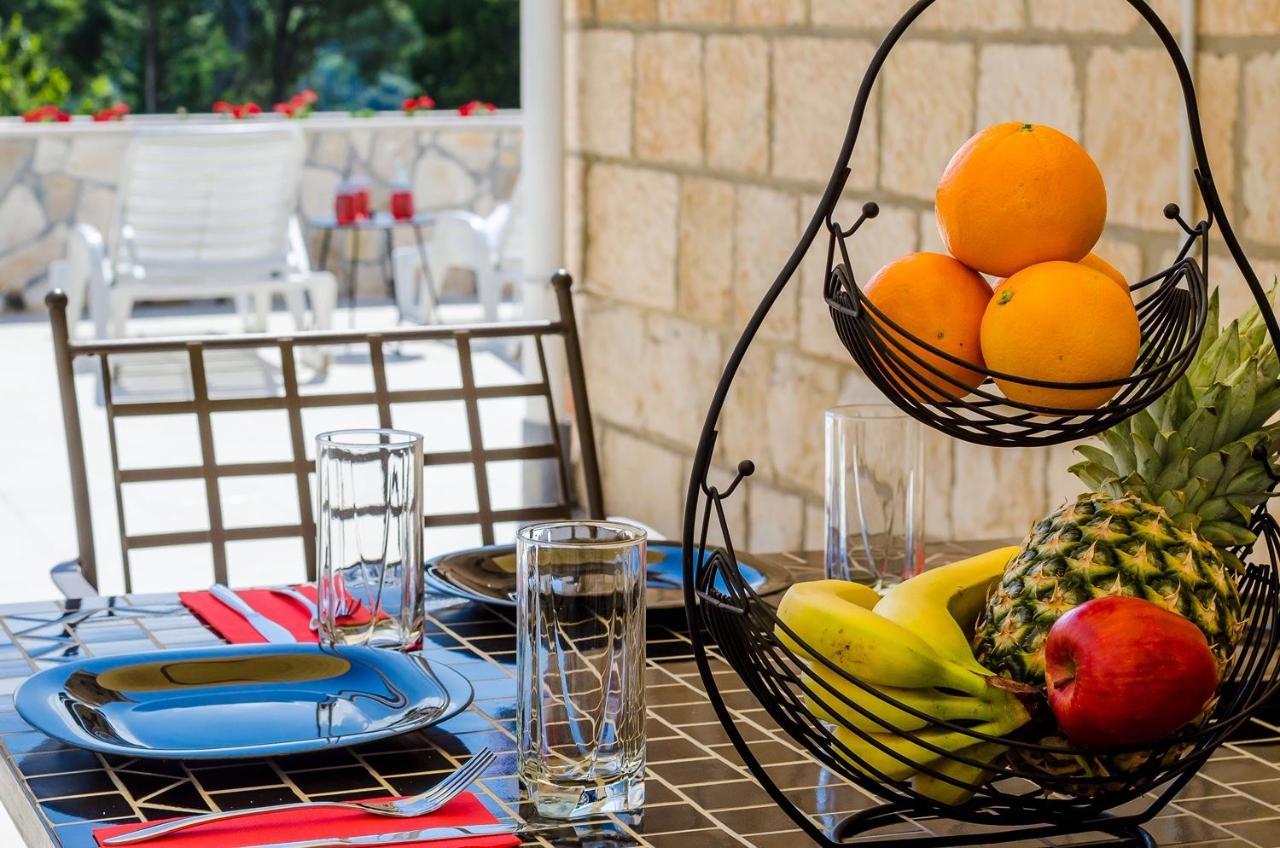 Holiday Home Lungo Mare Mlini Bagian luar foto